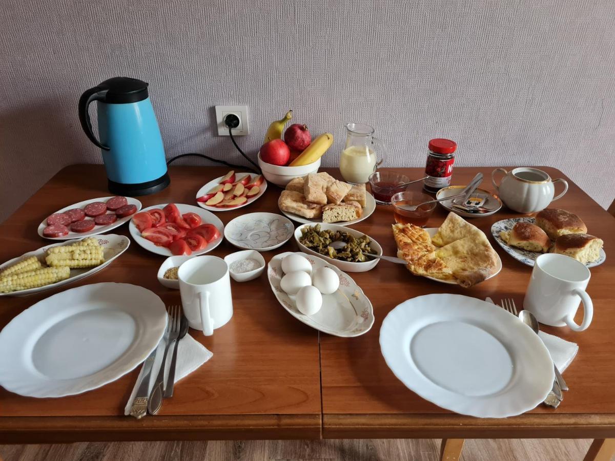 Guest House Goshtela 메스티아 외부 사진